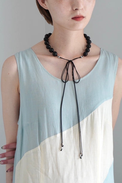 EBONY AND SILKCORD NECKLACE