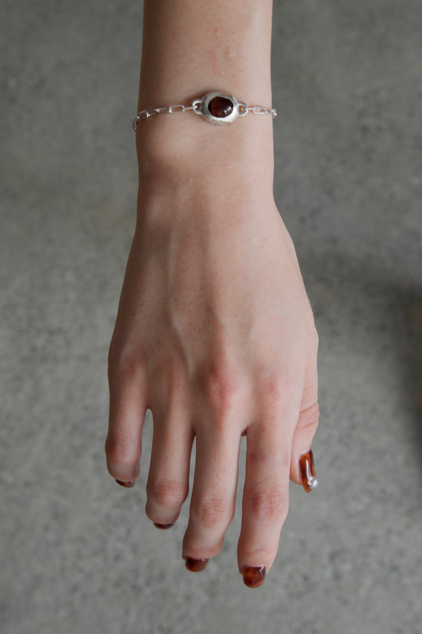 STONE CHAIN BRACELET 【crimson】