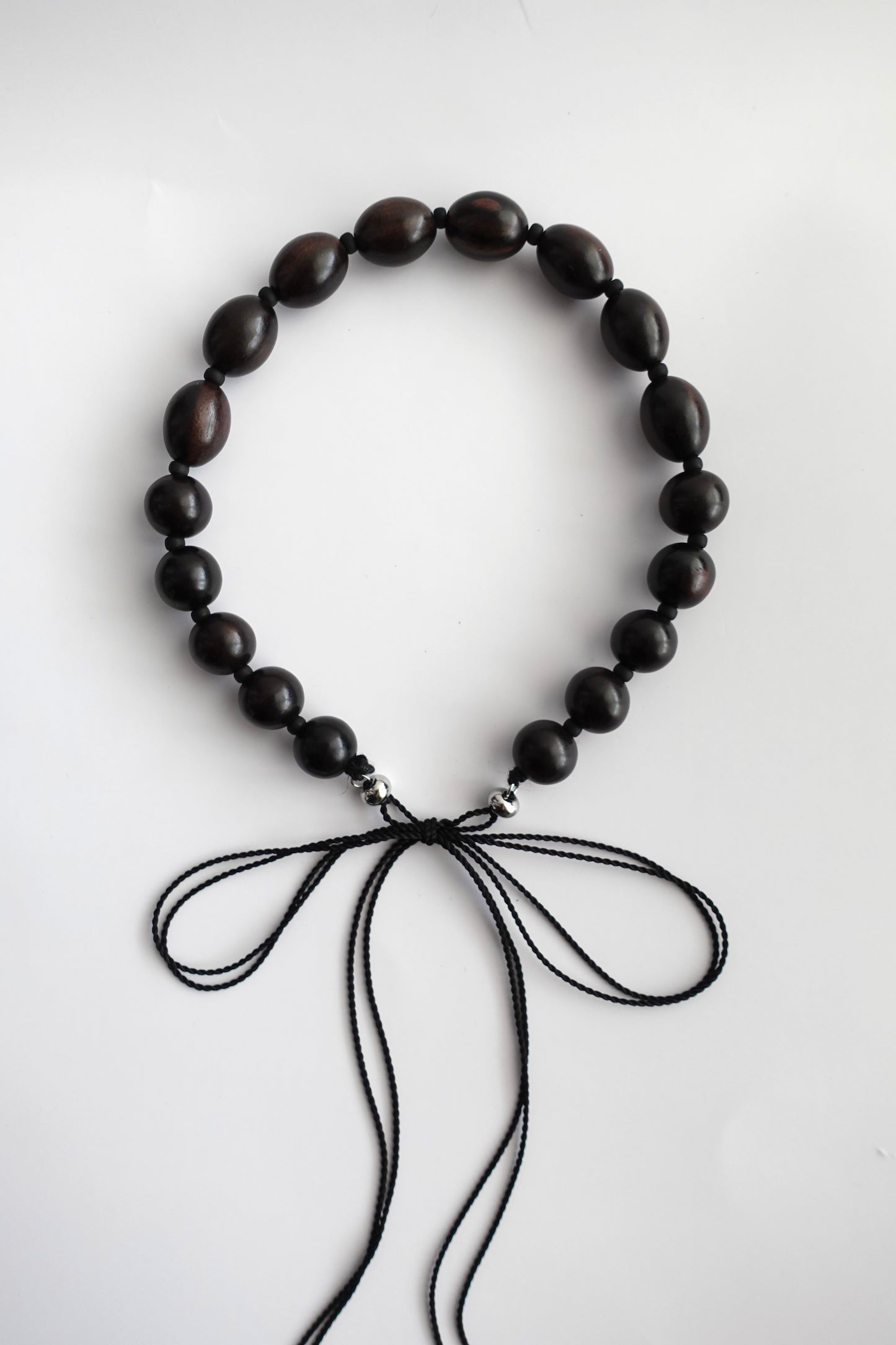 EBONY AND SILKCORD NECKLACE