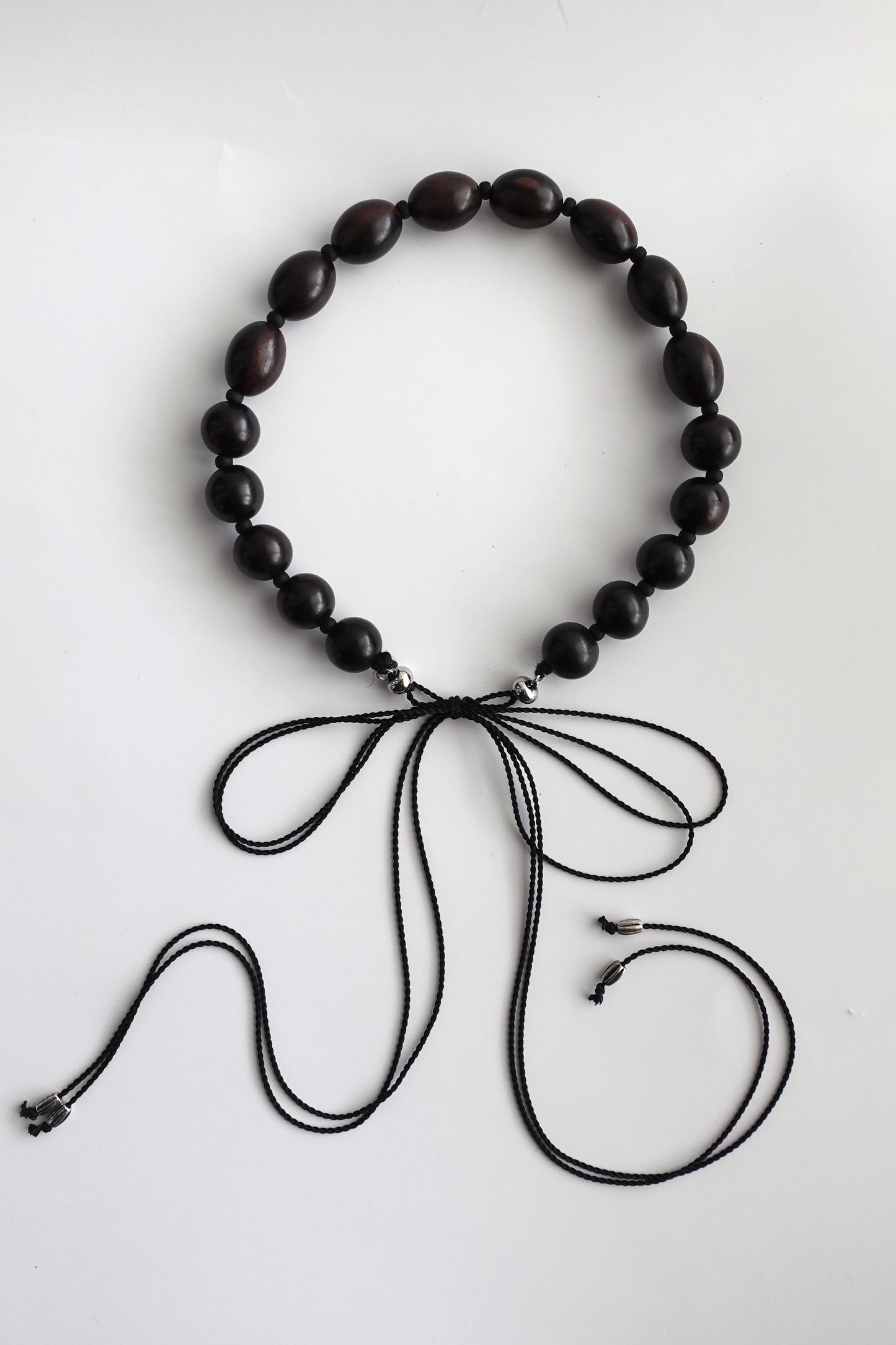 EBONY AND SILKCORD NECKLACE