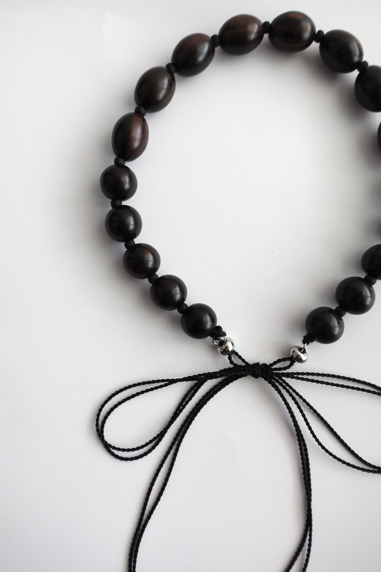 EBONY AND SILKCORD NECKLACE