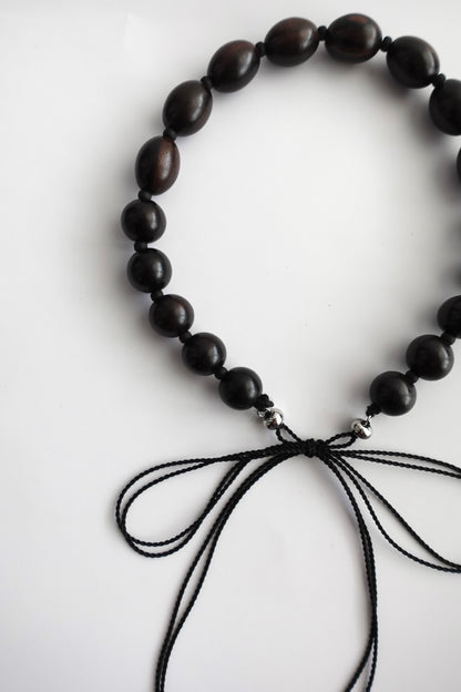 EBONY AND SILKCORD NECKLACE